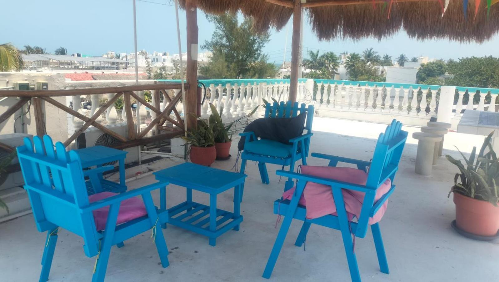 Malecon Beach House In Progreso 1 Block From Beach Buitenkant foto